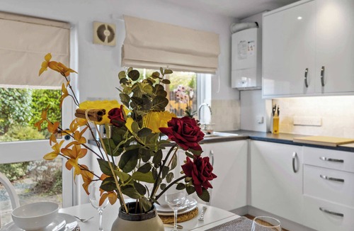 Exeter House | Bright & Spacious 3 Bedroom Home in Central Exeter