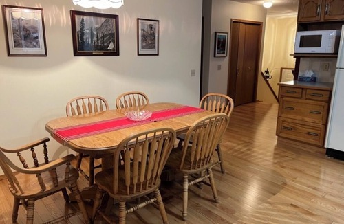 Cochrane House | Bright, spacious 4 bedroom home.