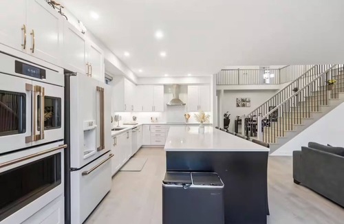 Ottawa Division House | Bright & Spacious Barrhaven Stay