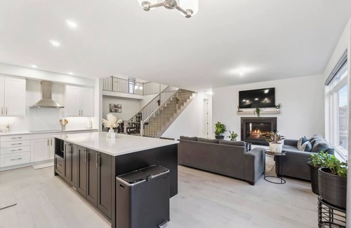 Ottawa Division House | Bright & Spacious Barrhaven Stay