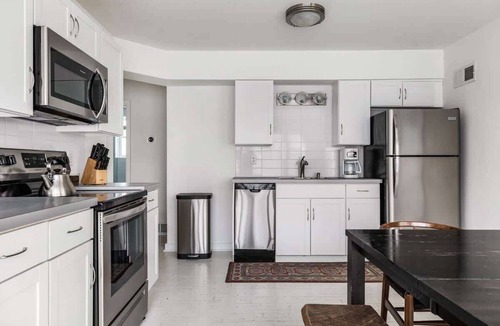 Shorewood-Tower Hills-Harbert House | Bright, Spacious Cottage on Bike Path Near Lake