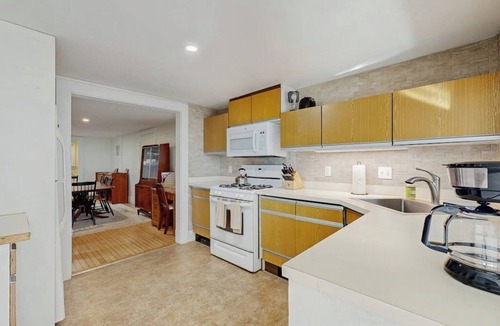 Seal Harbor House | Bright, spacious getaway with full kitchen, furnished porch & WiFi - near trails