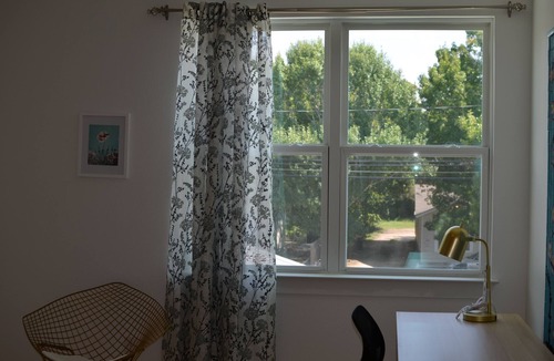 Govalle House | Bright Spacious Modern Home - East Austin -3BR 3.5Bath - 30 day min