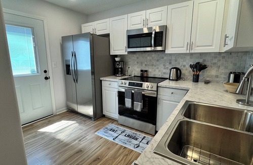 Winder House | Bright Spacious Renovated Home. Master on Main Floor.