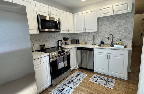 Winder House | Bright Spacious Renovated Home. Master on Main Floor.