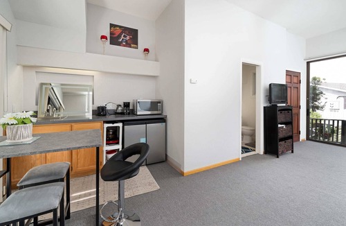 Farm Hills Apartment | Bright, Spacious Studio, High Ceilings