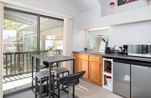 Farm Hills Apartment | Bright, Spacious Studio, High Ceilings