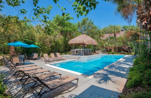 Barker Apartment | Bright & Spacious Townhome - Near Parks & Dining