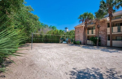 Barker Apartment | Bright & Spacious Townhome - Near Parks & Dining