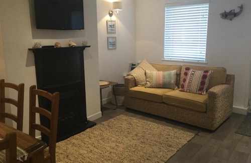 Bont Newydd Apartment | Bright spacious townhouse