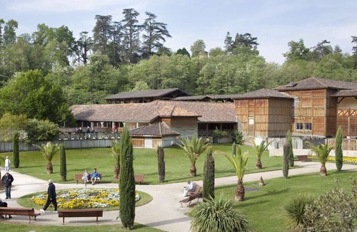 Barbotan-les-Thermes Apartment | Bright studio near spa with WIFI and pets allowed