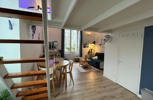 Ile de Nantes Palais des Congres Apartment | Bright studio apartment on the Île de Nantes