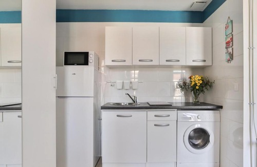 Wazemmes Apartment | Bright studio in central Lille