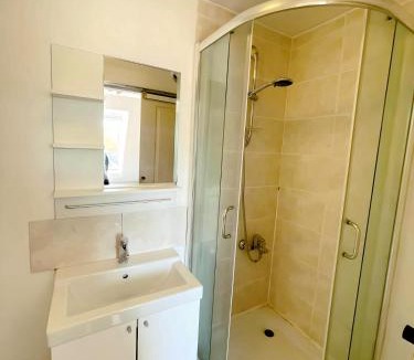 Walworth Apartment | Bright studio in Excellent location