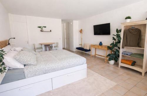 Martigny Apartment | Bright studio Martigny - 30 min from Verbier - free parking