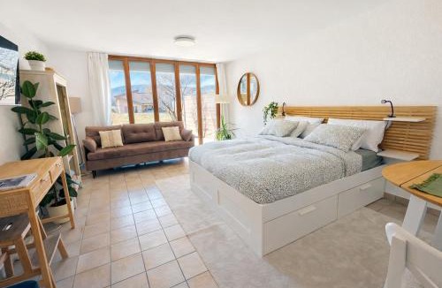 Martigny Apartment | Bright studio Martigny - 30 min from Verbier - free parking