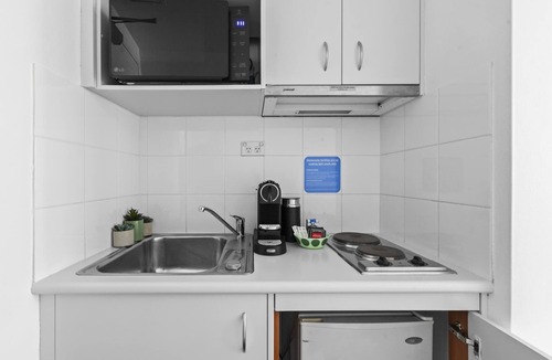 Parramatta Apartment | Bright Studio Stay in Central Parramatta