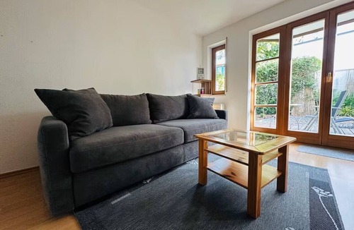 Munchen District Apartment | Bright Studio with Private Terrace near Munich