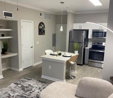 Egypt Apartment | Bright & Stylish 1BR Minutes to The Woodlands