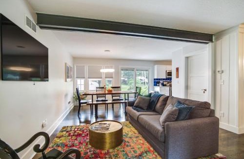 Emporia House | Bright & Sunny Getaway w/Bikes: 1 Mi to ESU!