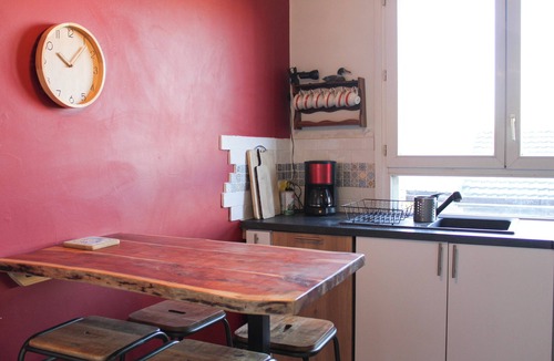 Aubervilliers Apartment | Bright T2 just outside the City of Light