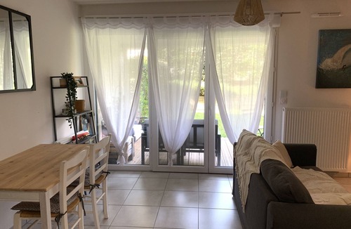 Marengo - Jolimont Apartment | Bright T2 with private garden
