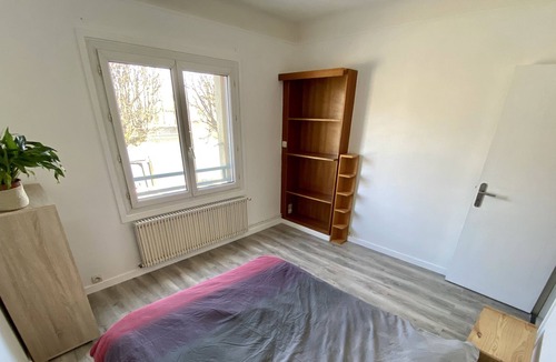 L'Ile-Saint-Denis Apartment | Bright T4 Seine view