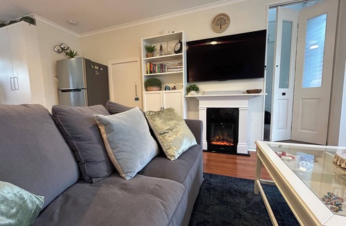 Ocean Grove House | BRIGHT TOWNHOUSE, WALK EVERYWHERE