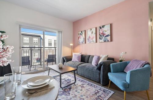 Charlotte Center City Apartment | Bright Uptown Bliss - Free Parking, Walkable, Views