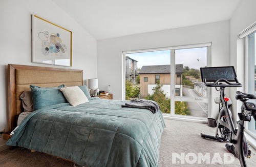 South Beacon Hill House | Bright Views Seattle Urban Getaway