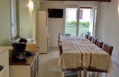 Lourdes Villa | Bright villa 12 pers, 6 rooms, 4 bdrms with private bathrooms, terrace and garden