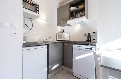 Serignan Villa | Bright villa 4 ppl, garden, close to the sea