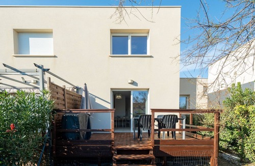 Serignan Villa | Bright Villa Steps from the Sea