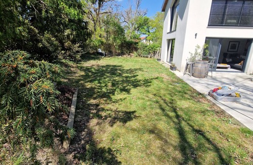 Gragnague House | Bright villa+ studio