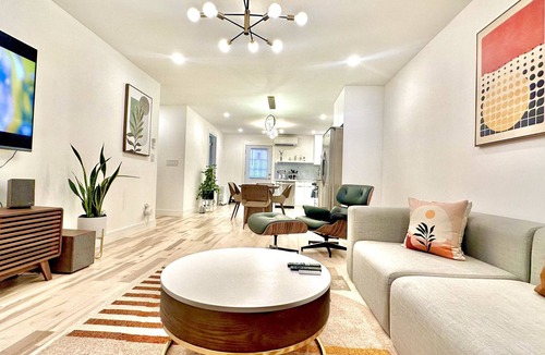 Crown Heights Apartment | Bright, warm, luxe hideaway”w” private backyard