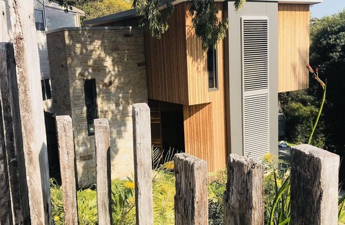 Bundeena House | Bright Water Retreat