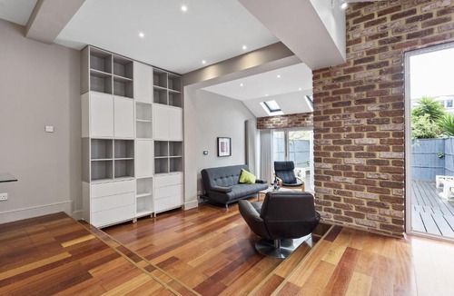 Kilburn Apartment | Bright West Hampstead Apartment