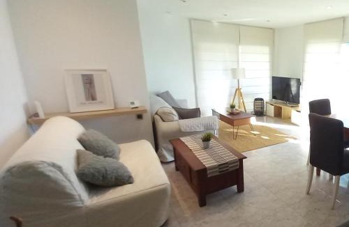 Masnou Apartment | Bright with pool near the beach and Barcelona by train