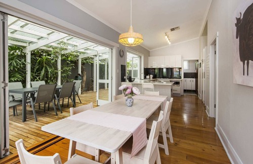 Brighton House | BRIGHTON HAVEN a self-contained modern bungalow