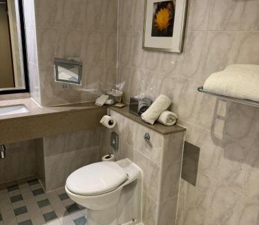 Cleveland Circle Hotel | Brighton place Hotel