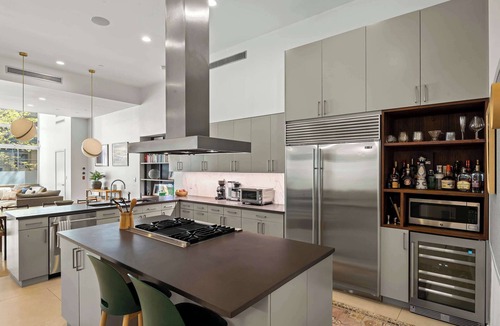 Tribeca Condo | Brightstone by Rove Travel | 4BR Modern Loft