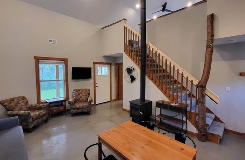 Rensselaer Cabin | Brightstone Lake Cabin 2