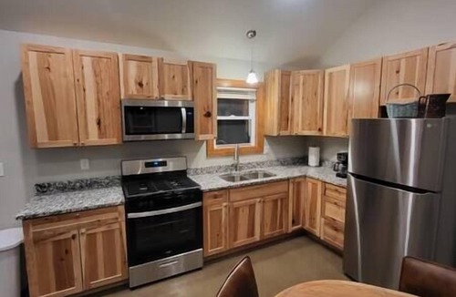 Rensselaer Cabin | Brightstone Lake Cabin 3