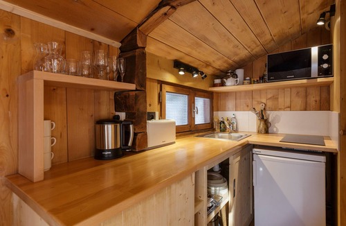 Chamonix City Centre Cabin | Brigitte's Mazot in central Chamonix