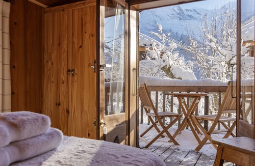 Chamonix City Centre Cabin | Brigitte's Mazot in central Chamonix