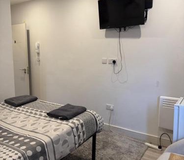 Bensham Manor Apartment | Brigstock3