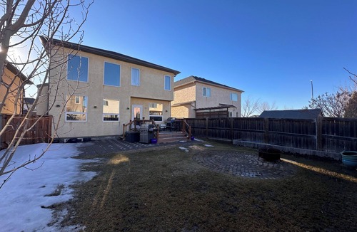 Winnipeg House | Brilliant 4-bedroom house with AC in Winnipeg