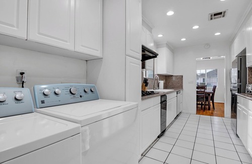 Alhambra House | Brilliant 5-bedroom single level house in charming Alhambra