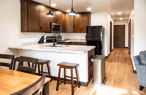 Brillion Apartment | Brillion 2‑Bedroom Suite w/Full Kitchen Near Ariens – Unit #4
