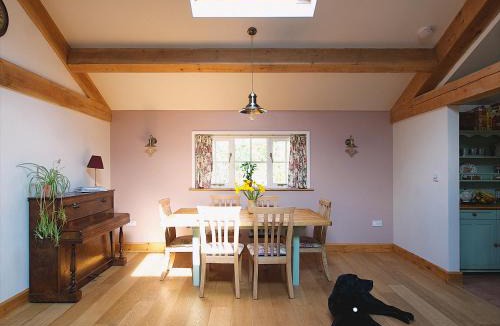 Raymonds Hill House | Brimble Cottage